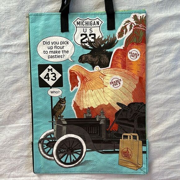 Trader Joe’s Plastic Reusable Shopping Tote Bag 6 Gallon Michigan Collectible - Picture 2 of 14